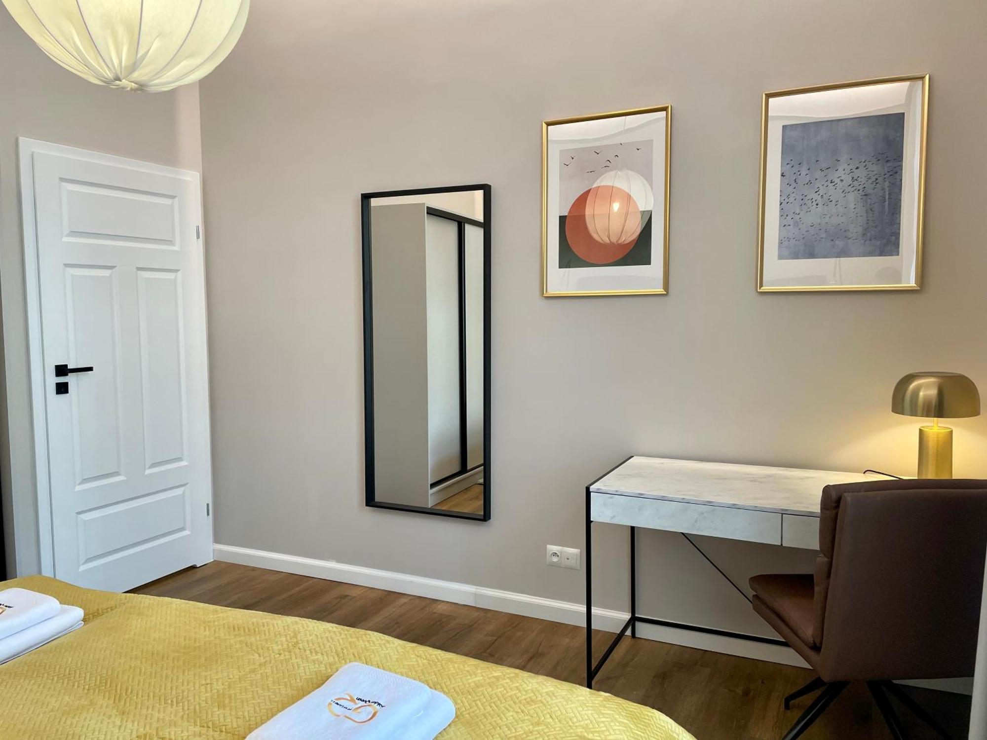 Golden Queen Apartments City Center Краков Экстерьер фото