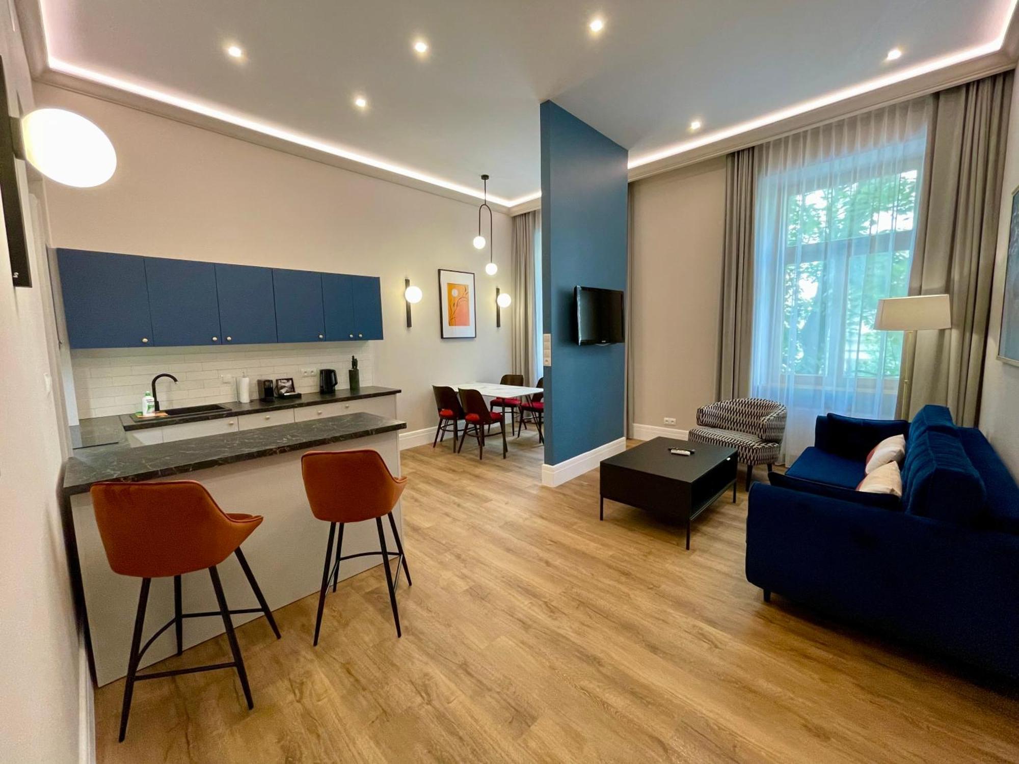 Golden Queen Apartments City Center Краков Экстерьер фото