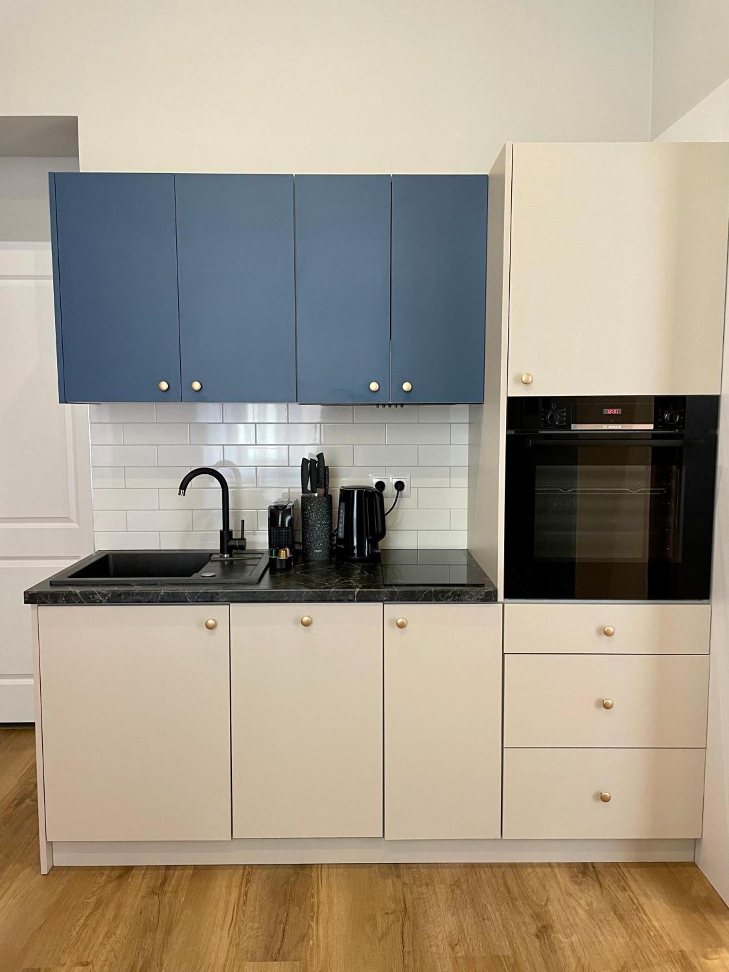 Golden Queen Apartments City Center Краков Экстерьер фото
