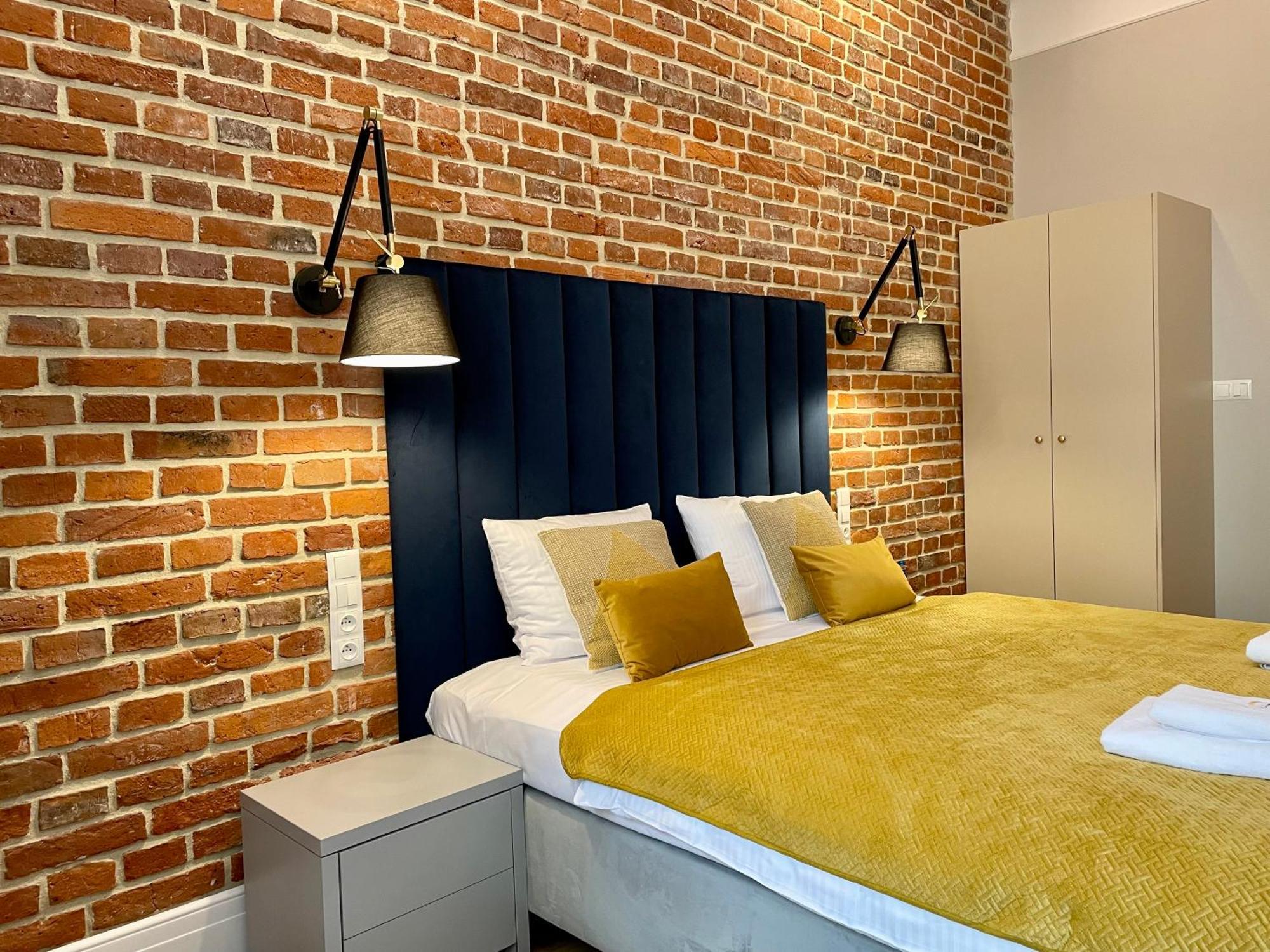 Golden Queen Apartments City Center Краков Экстерьер фото