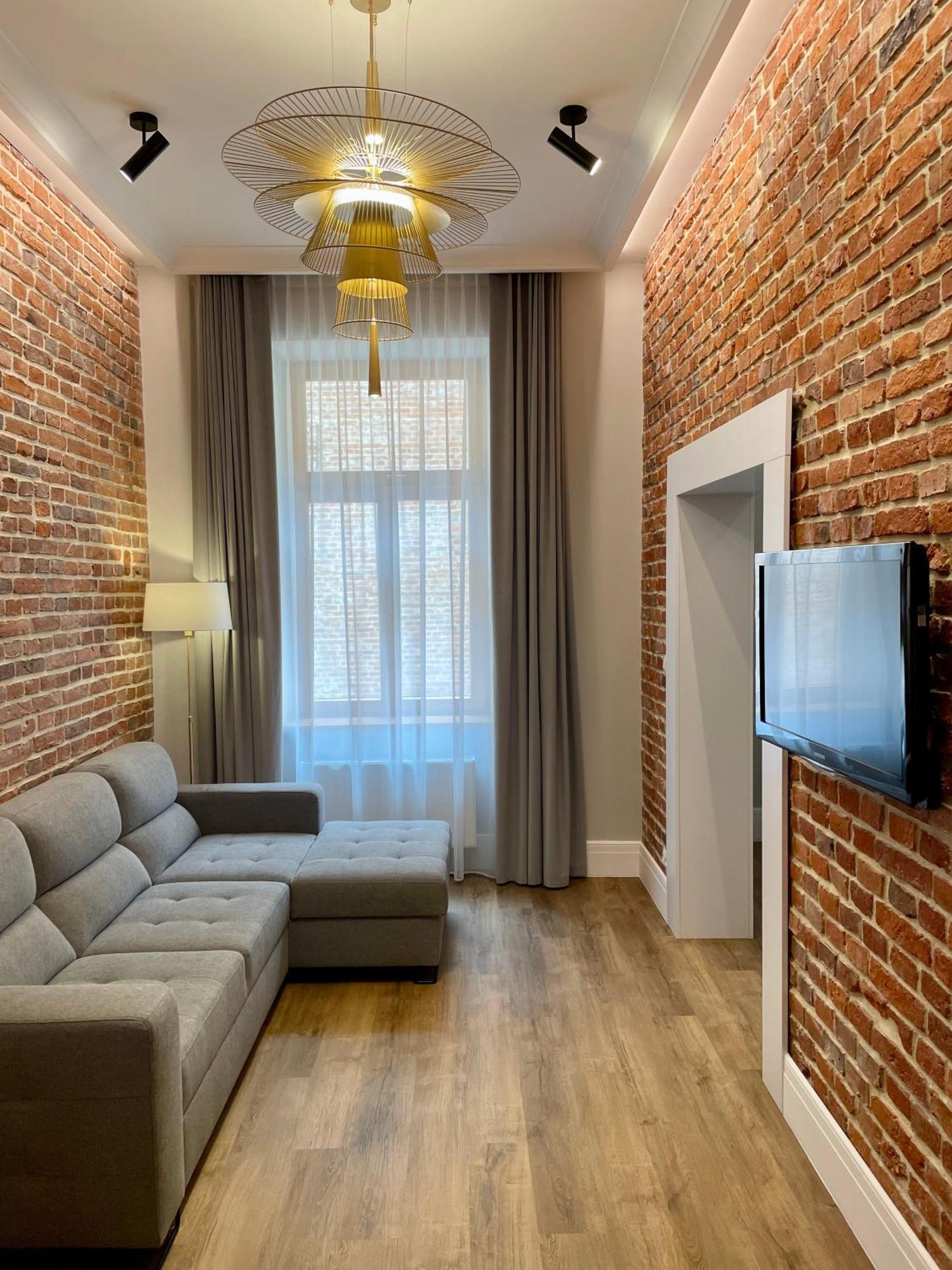 Golden Queen Apartments City Center Краков Экстерьер фото