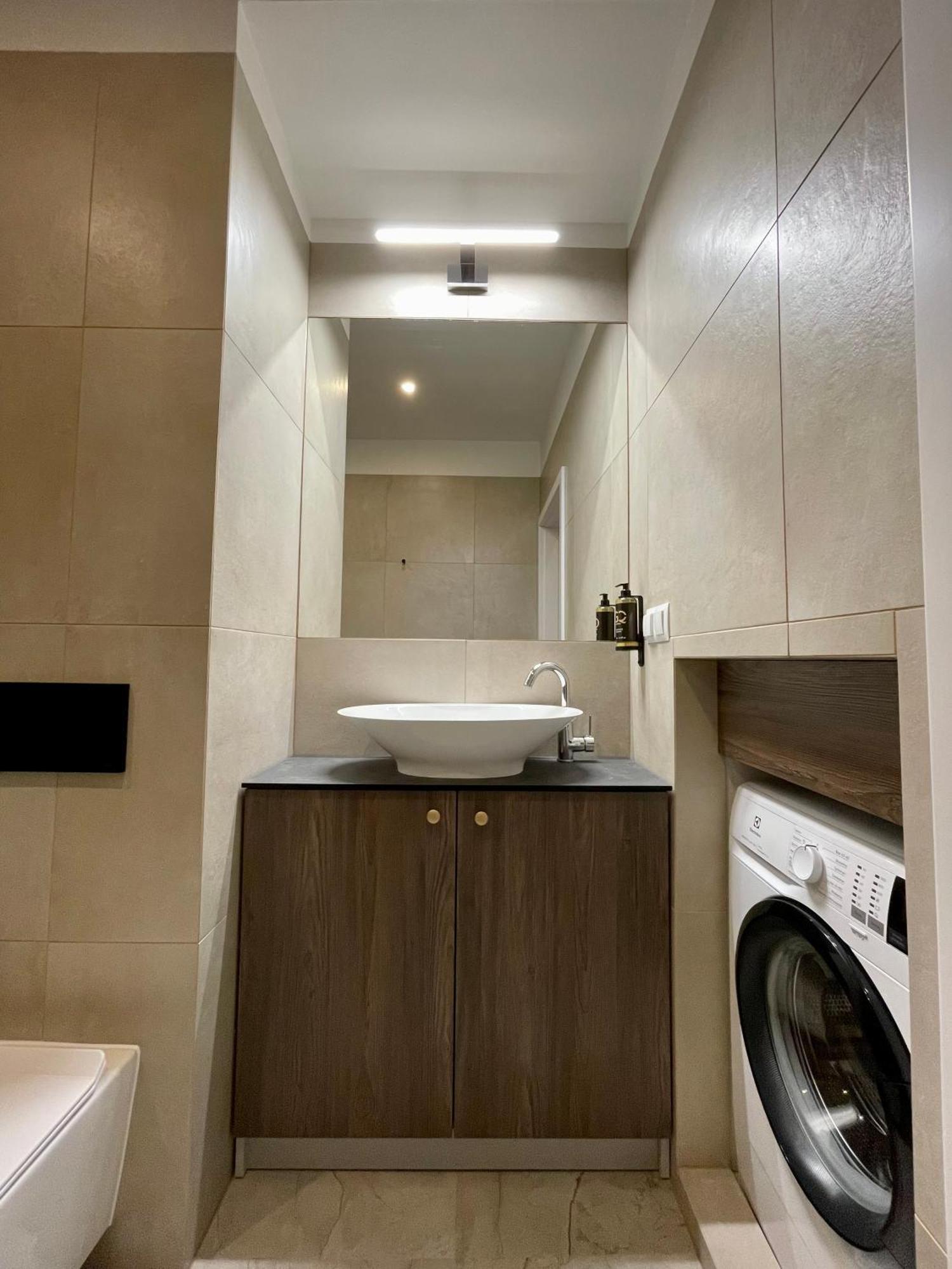 Golden Queen Apartments City Center Краков Экстерьер фото